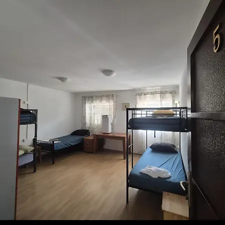 Hostel Hakuna Matata Dubrovnik Old Town Steps, Free Parking & Wi-Fi Дубровник